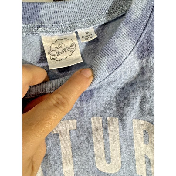 Lisa Simpson Nature Lover Long Sleeve Crew Neck Sweatshirt Womens Size S - Picture 3 of 4